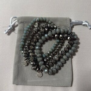 Set of 4 Gray / Hematite stretchy Liza bracelets